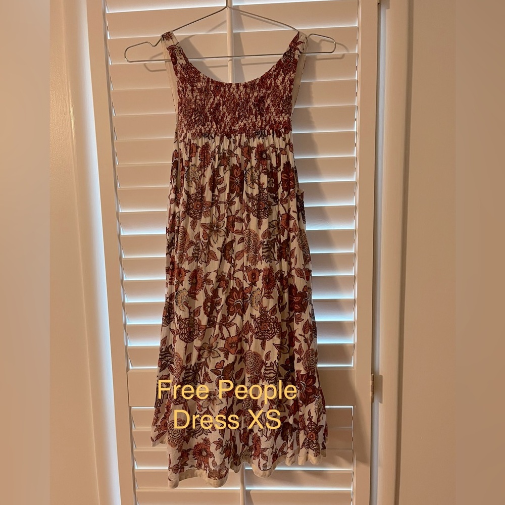 Free People Dress XS Boho Flowy Flowers Smocking